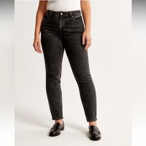 Abercrombie & Fitch Curve Love High Rise Mom Jean